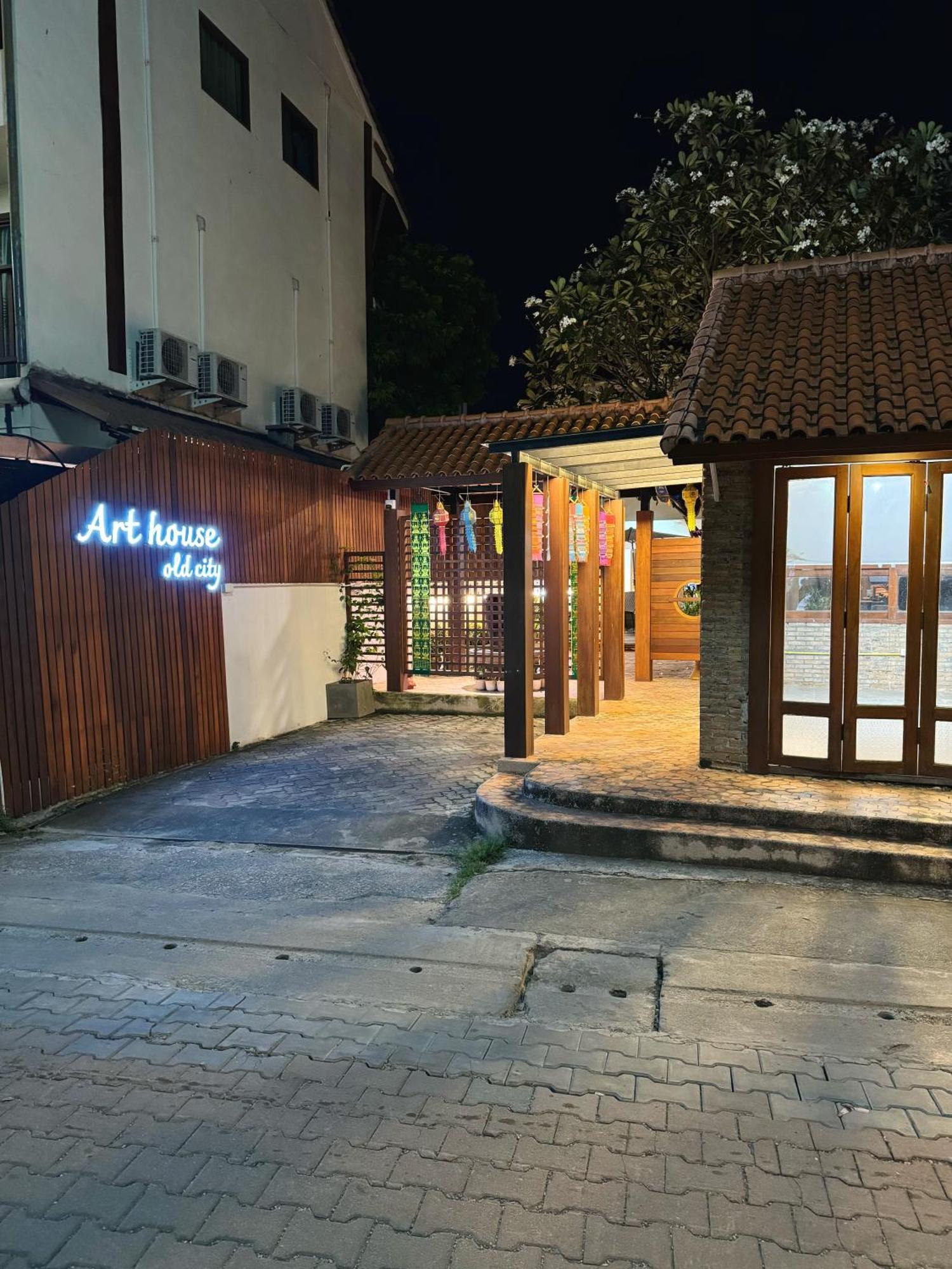 Art House Old City เชียงใหม่ ภายนอก รูปภาพ